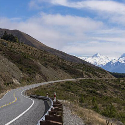 Tāpoi Travel